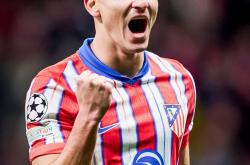 开云体育平台APP-阿根廷篮球巨星宣布转会，引发球迷热议的简单介绍