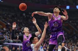 开云体育官方网站-球队晋级季后赛，迎接更激烈挑战的简单介绍