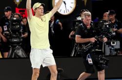 开云体育平台APP-包含日本网球队绝杀澳大利亚网球队，兹维列夫统治全场的词条