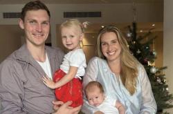 开云下载-丹麦队险胜马来西亚队，安赛龙惊艳四座