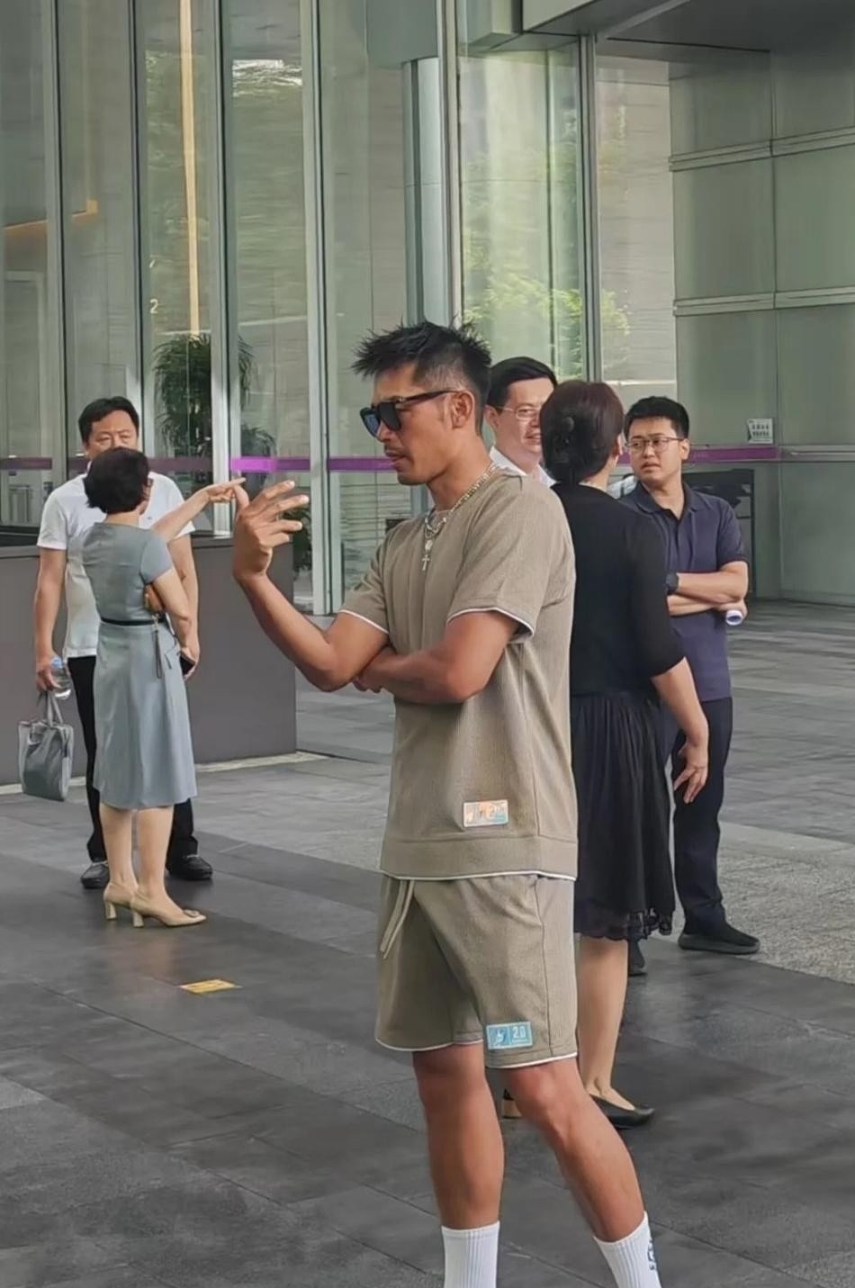 高尔夫明星林丹将破纪录