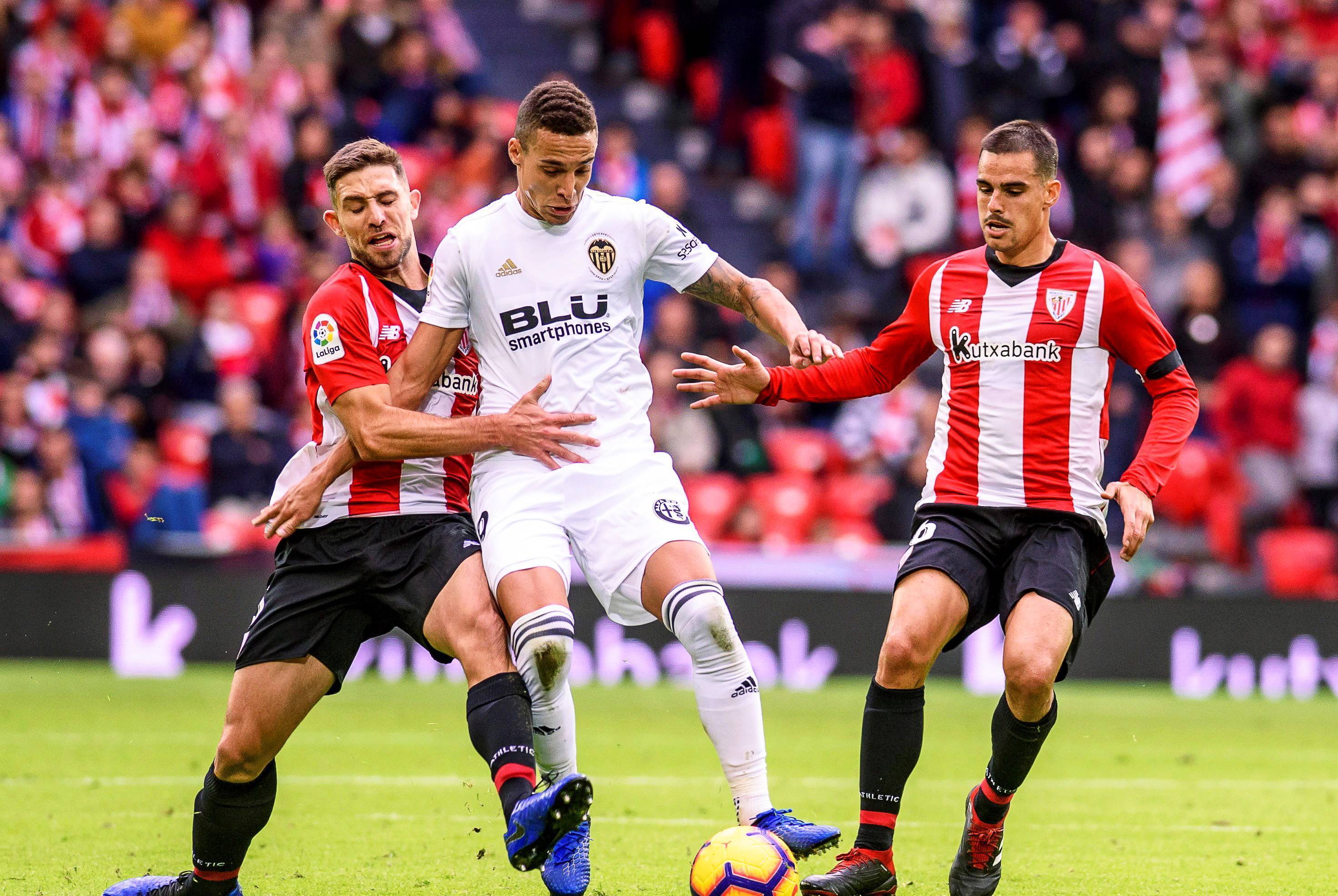 包含曼联后防稳固,主场零封对手继续领跑的词条 包含曼联后防稳固,主场零封对手继续领跑的词条