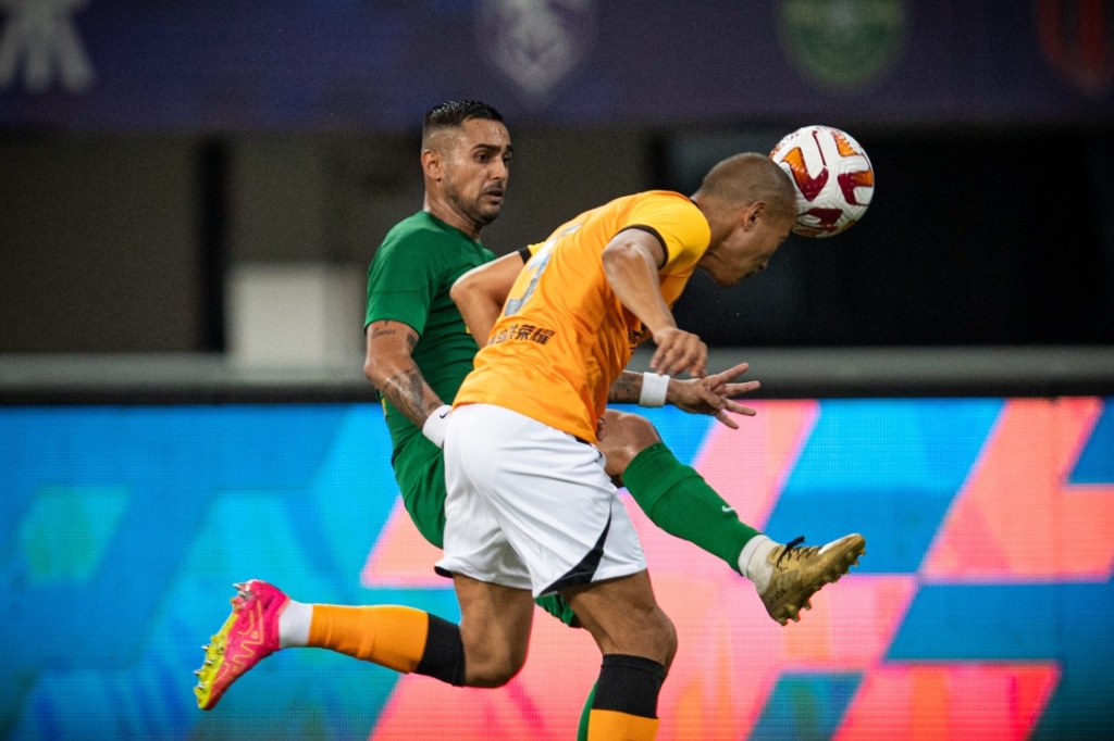 关于南特客场逼平雷恩,拿到宝贵一分暂时止住连败势头的信息 关于南特客场逼平雷恩,拿到宝贵一分暂时止住连败势头的信息