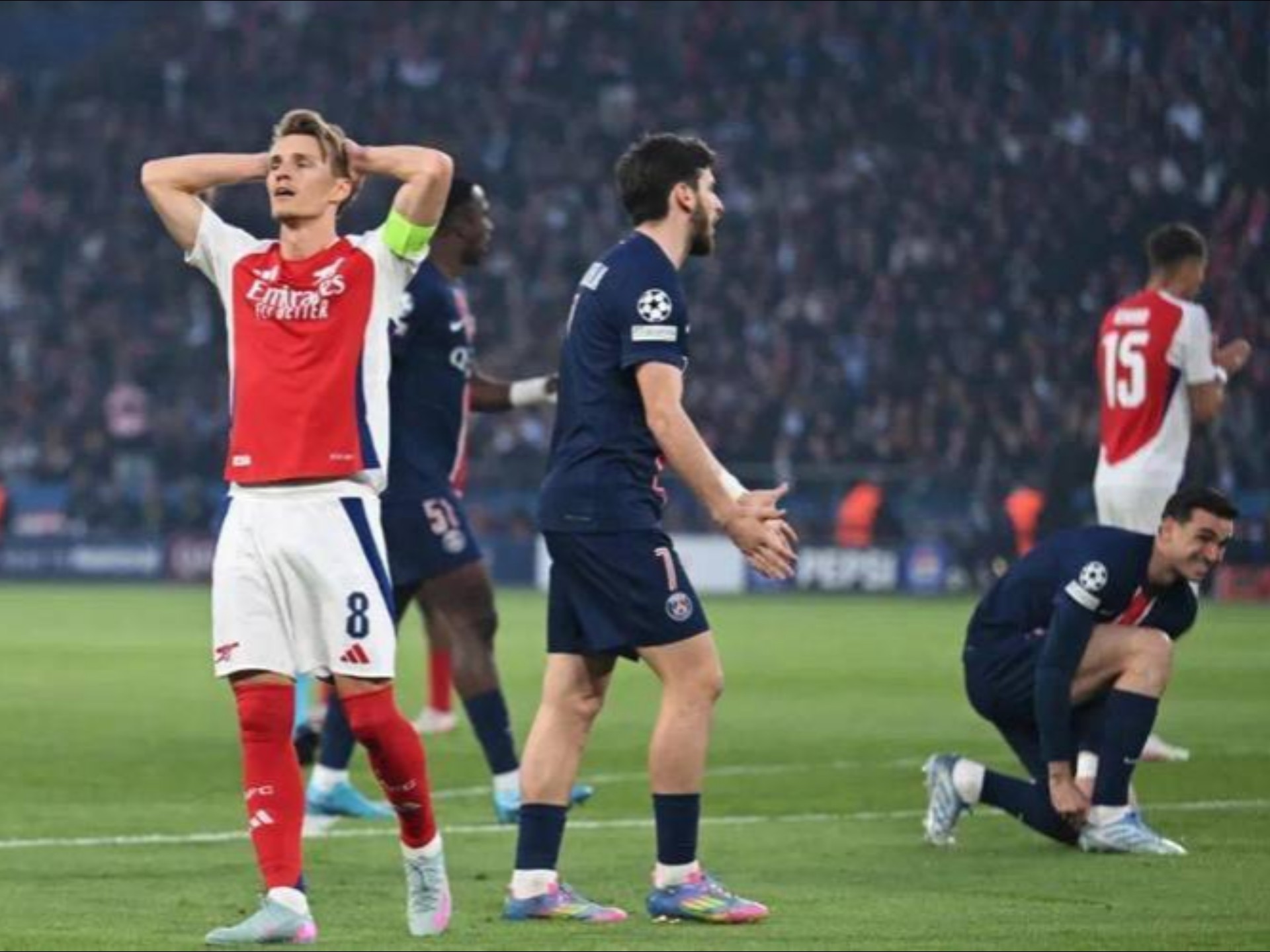 包含热刺后防漏洞百出赛事表现不佳的词条 包含热刺后防漏洞百出赛事表现不佳的词条