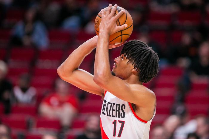 开拓者连续遭遇困境,面临士气低迷挑战 开拓者连续遭遇困境,面临士气低迷挑战