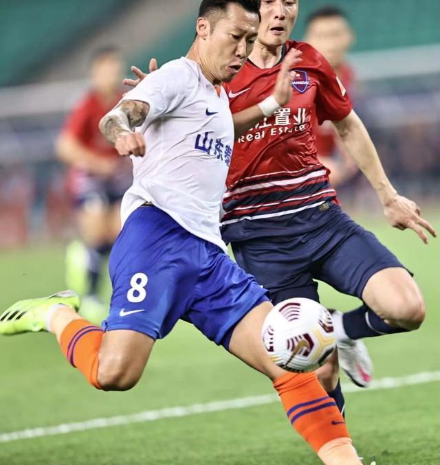 天津队横扫广州队,福克斯关键制胜 天津队横扫广州队,福克斯关键制胜