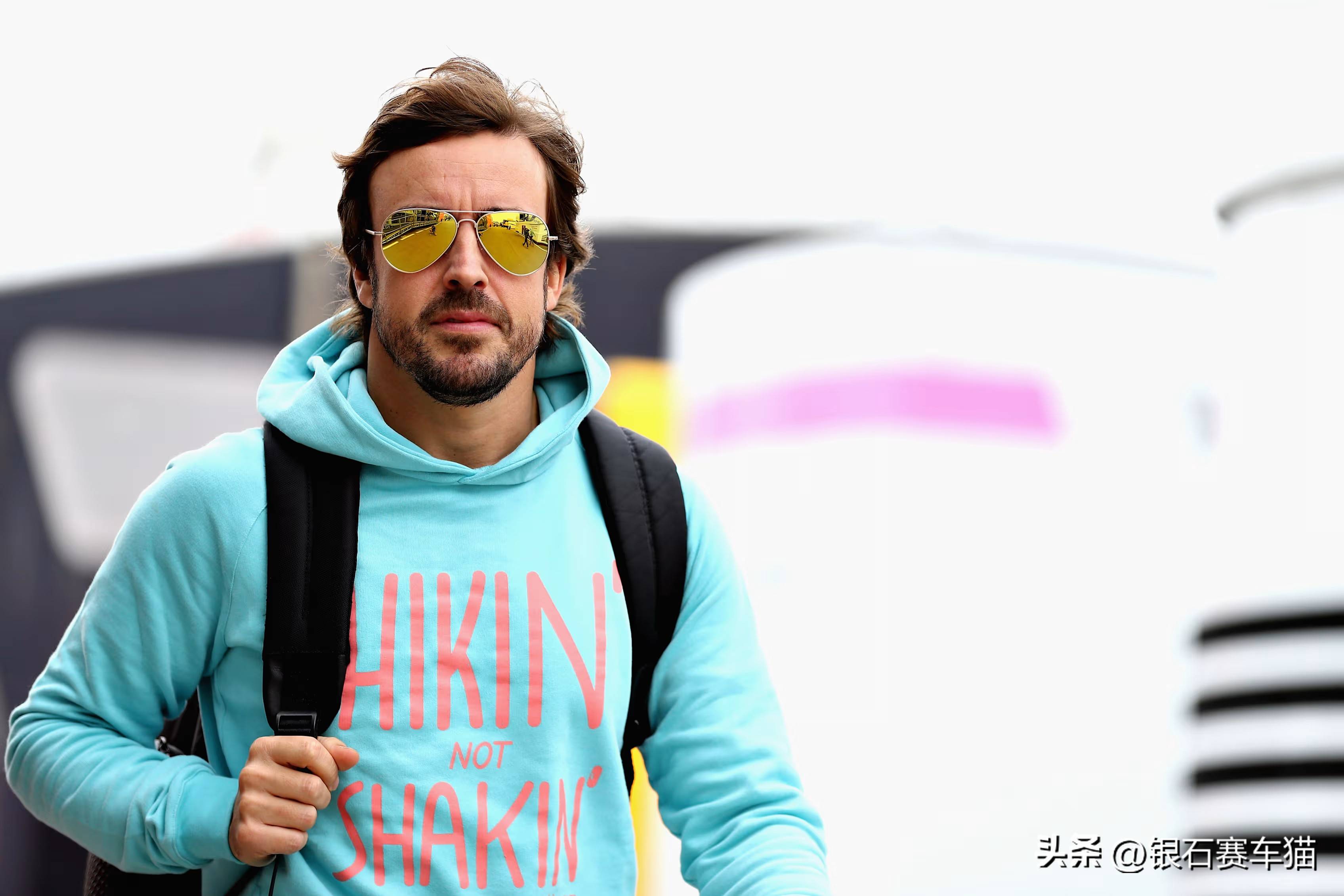 迈凯伦碾压雷诺车队,阿隆索惊艳四座 迈凯伦碾压雷诺车队,阿隆索惊艳四座